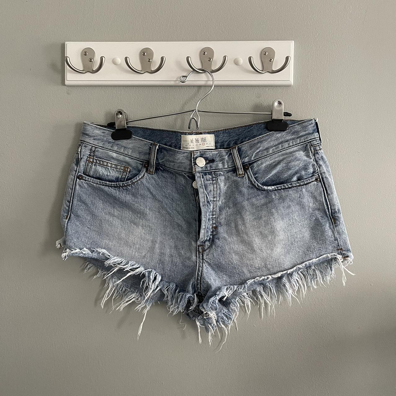 We The Free Free People Cut Off Denim Shorts Button Depop   P0 