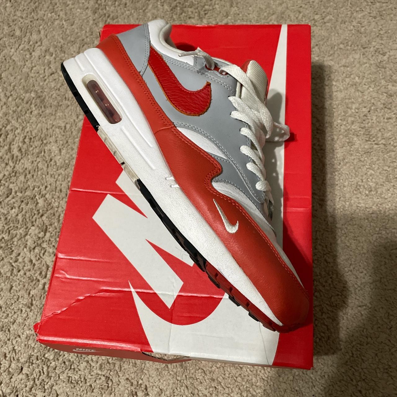 lv8 nike air max 1