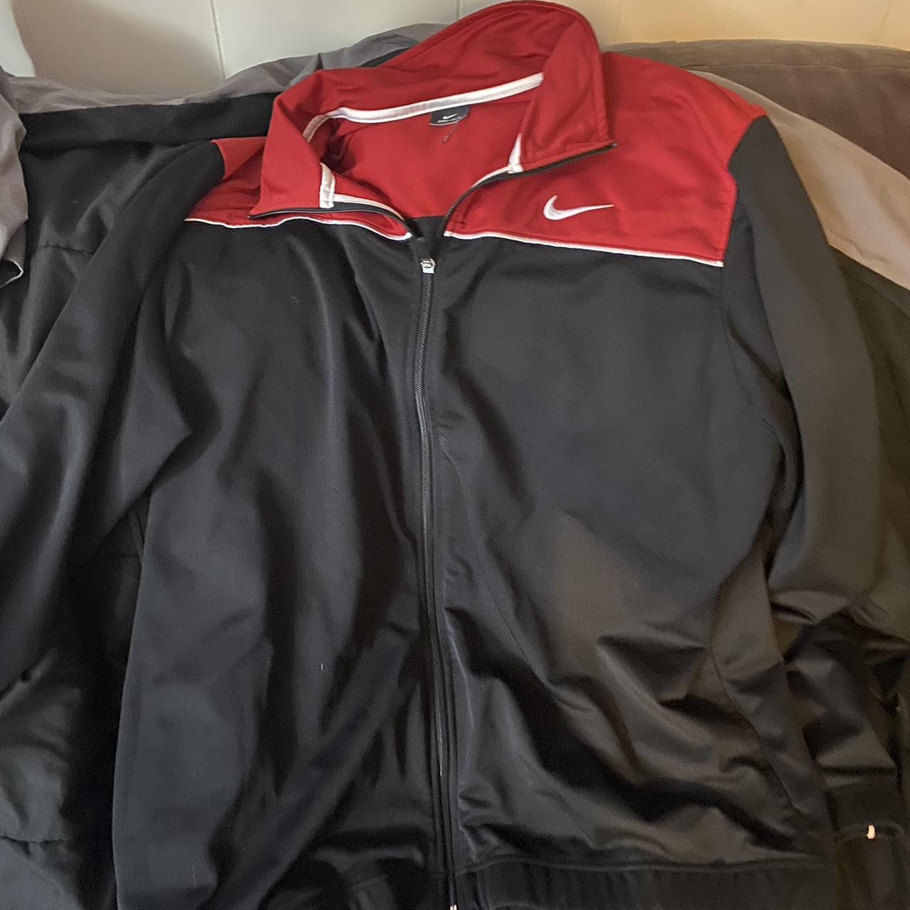nike full zip reissue jacket in red