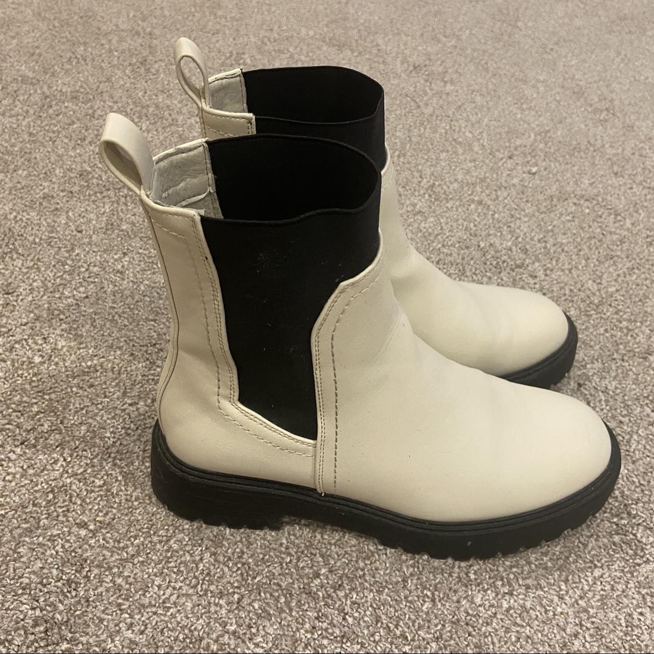 Dunnes hotsell ladies boots