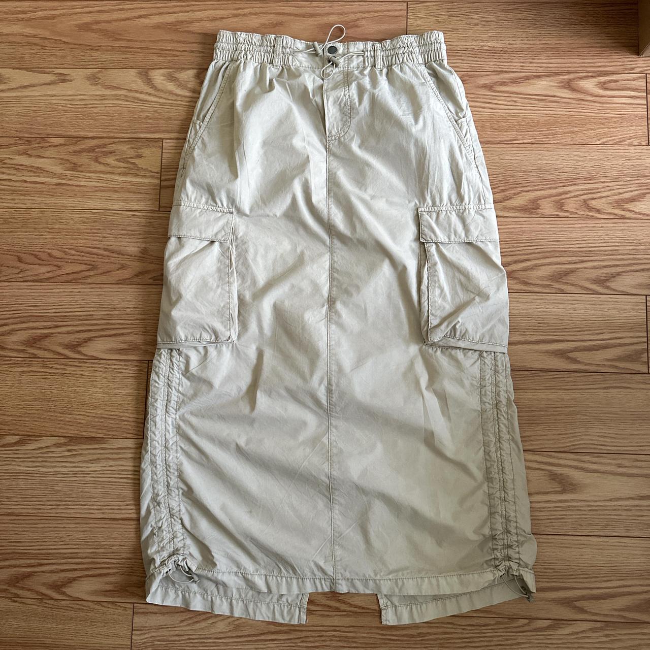 Garage tan cargo maxi skirt in a size XS (though Depop