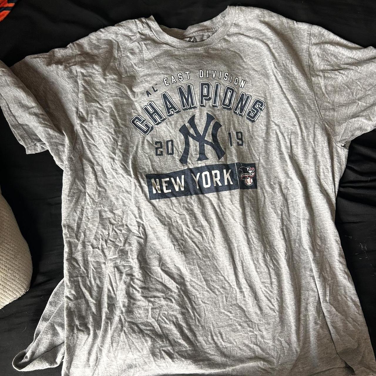 NY Yankees 2019 AL East Division Champions Men's T-Shirt