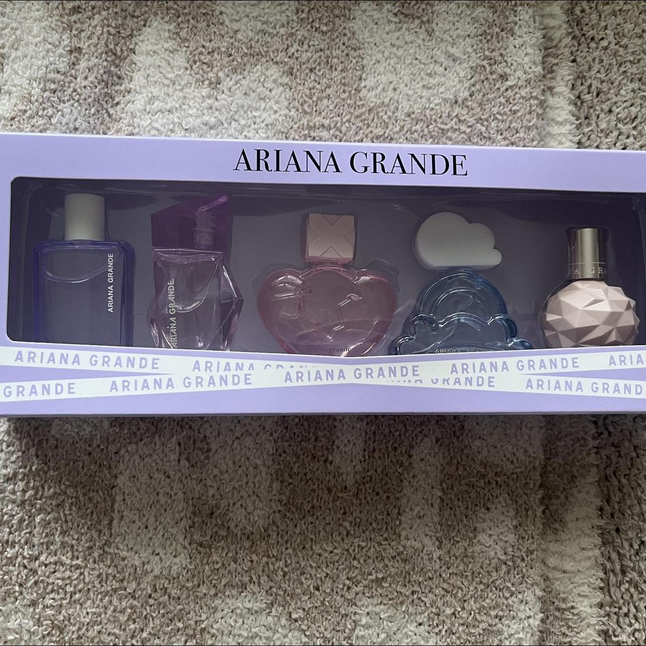 brand new ariana grande perfume set of 5 minis.... Depop
