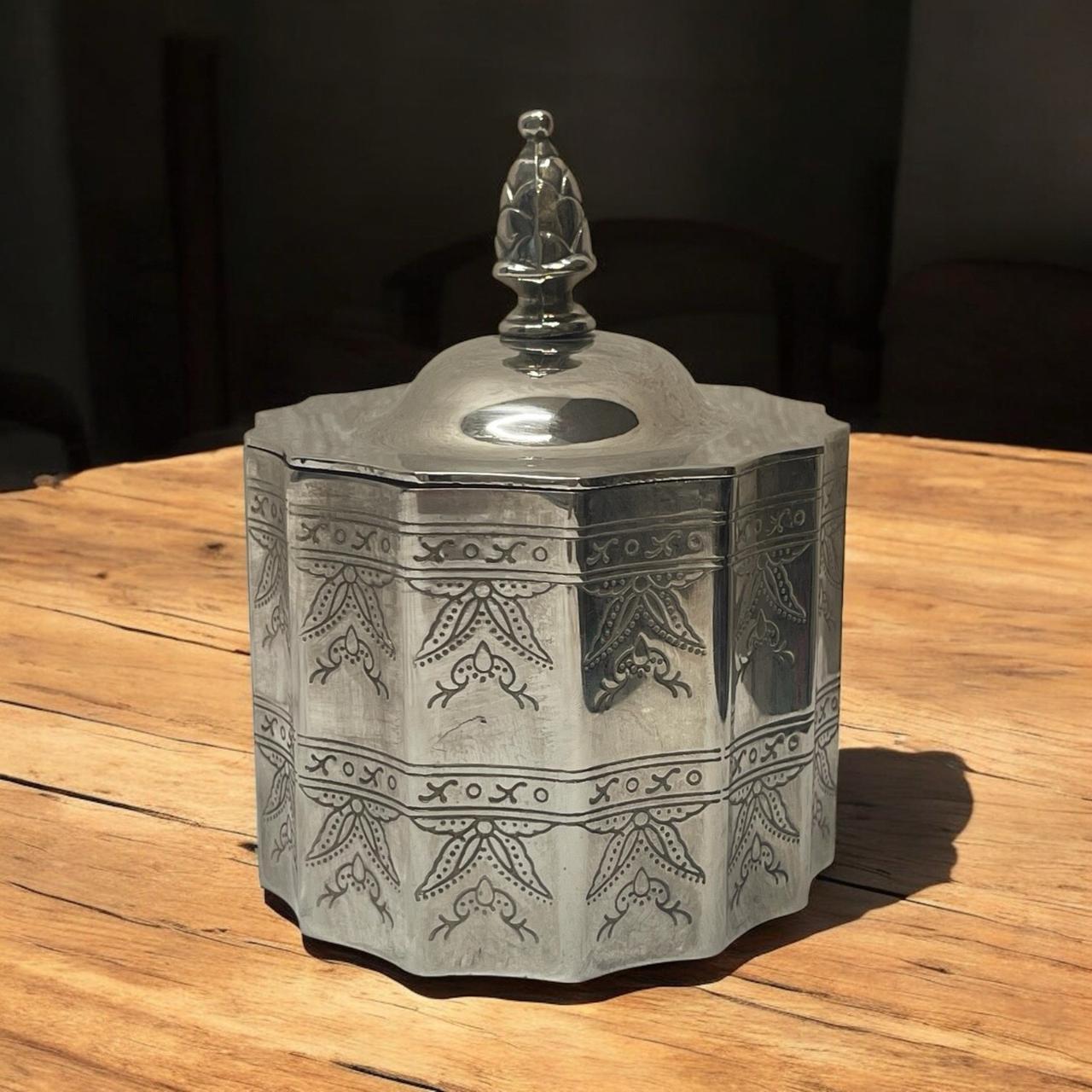 item listed by treasuretrio