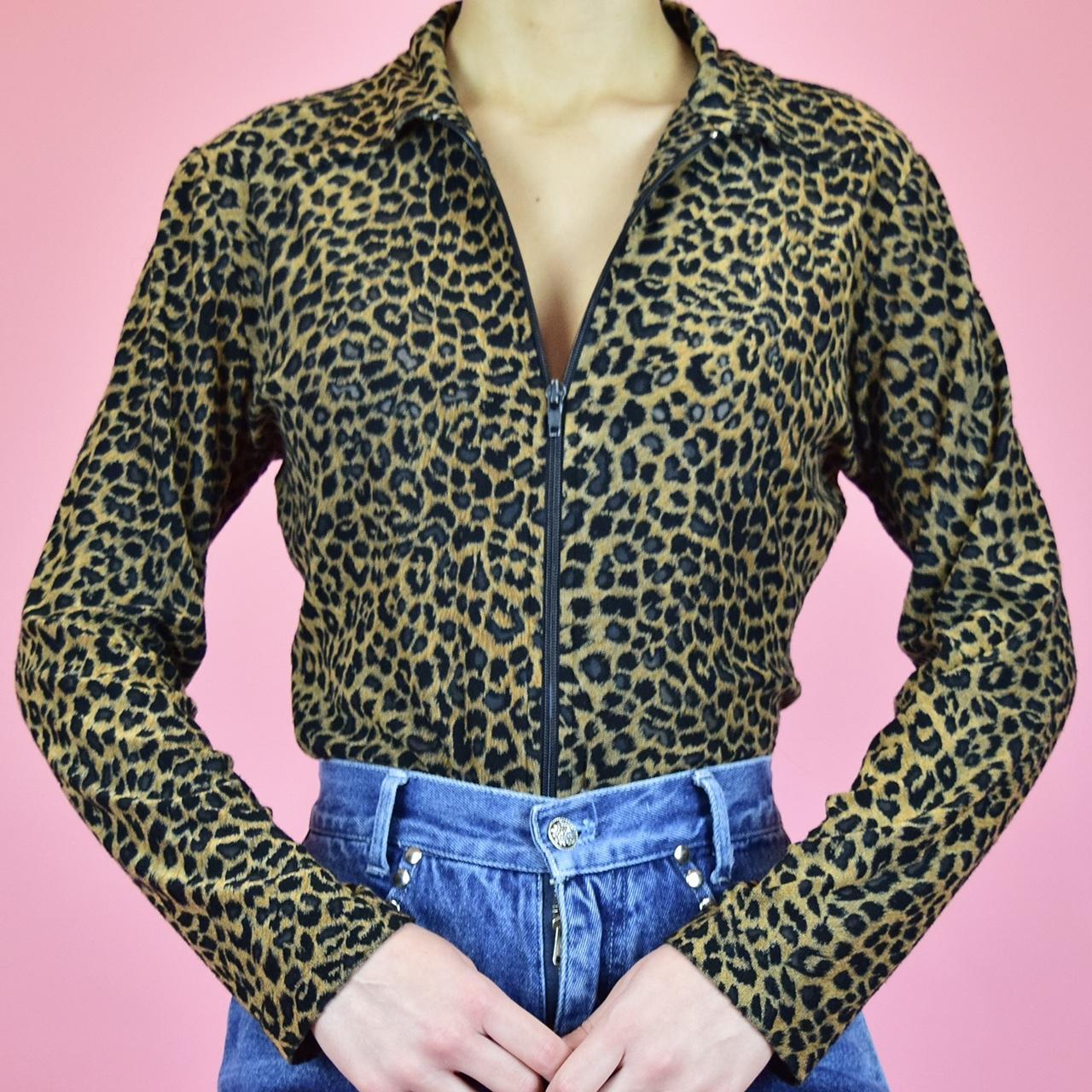 🐆vintage 90s tan brown black cheetah print top🐆 Eye... - Depop