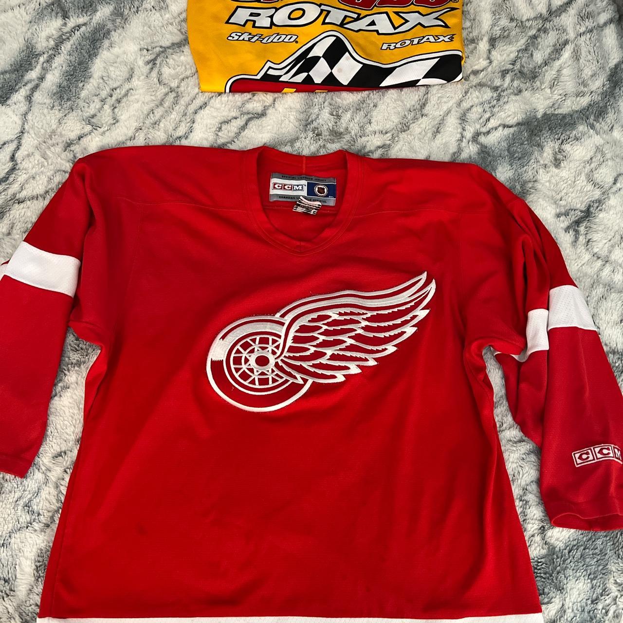 Men's Red Detroit Wings 2-Hit Long Sleeve T-Shirt Size: Small