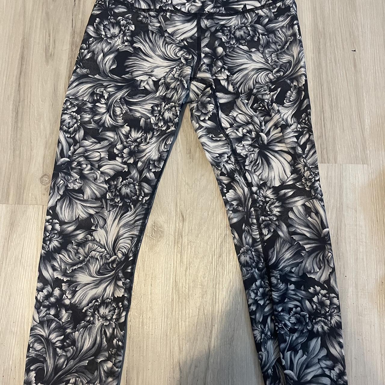 Size 6 Floral Patterned Lululemon Leggings Depop