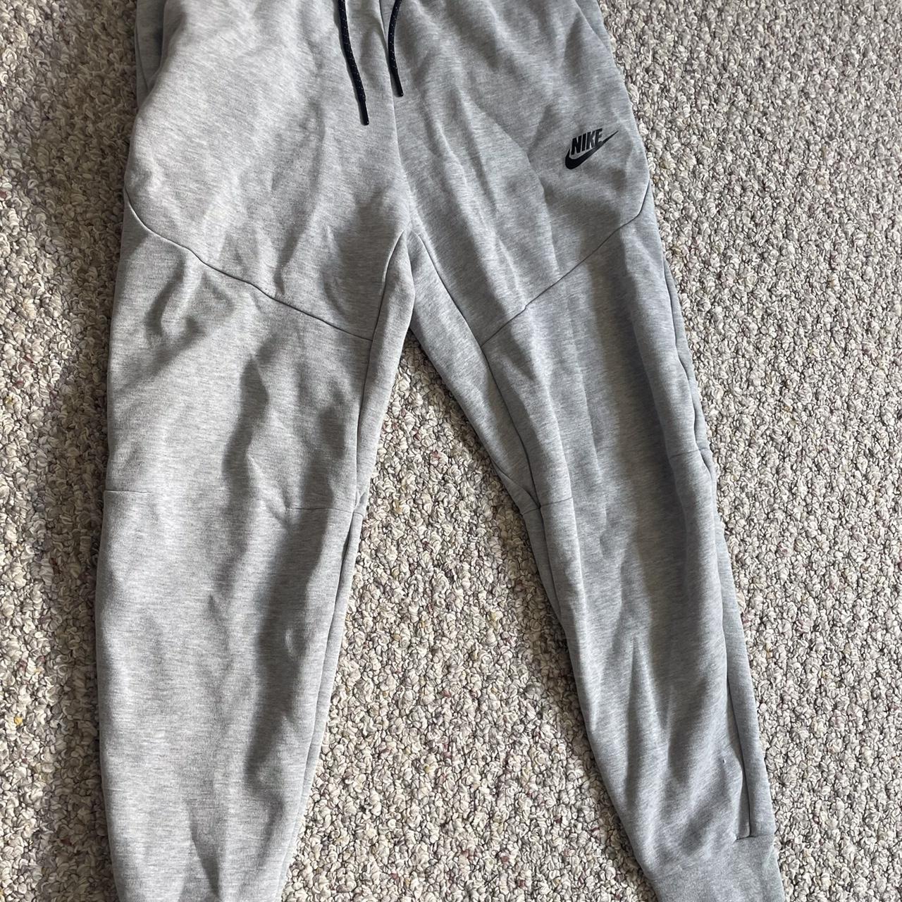 mens nike grey fleece sweatpants