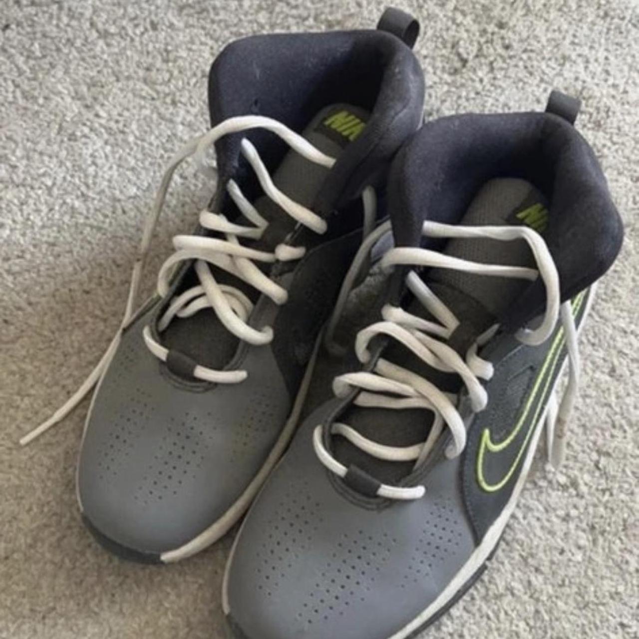 mens nike basketball trainers