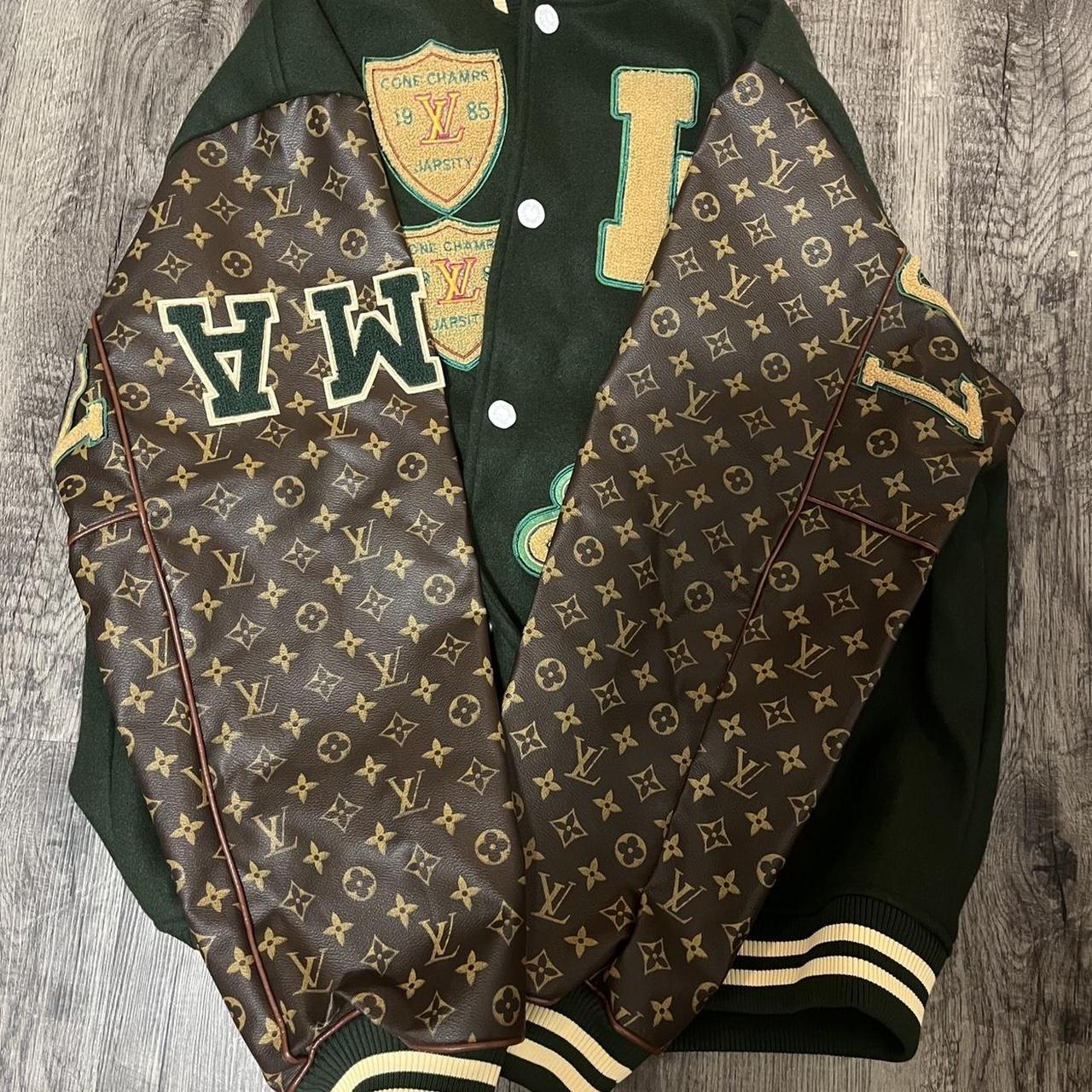 Louis vuitton-jacket - Depop