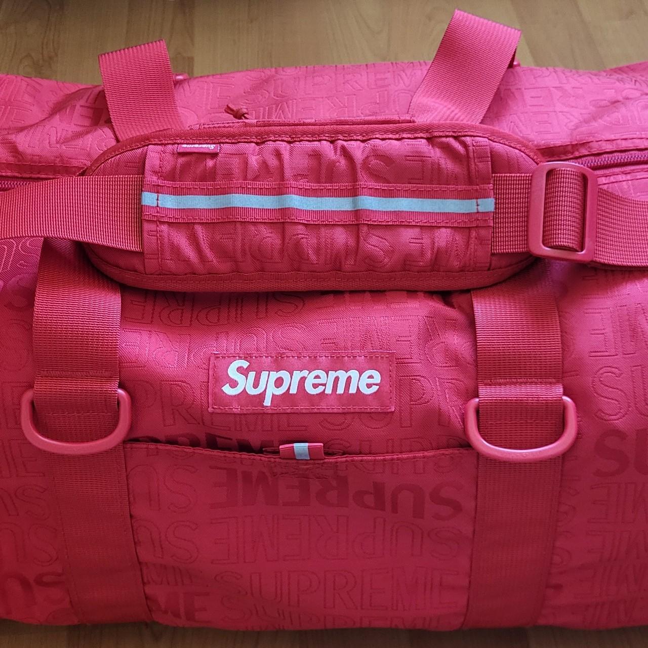 Supreme shoulder bag (SS19) In the color Ice - Depop