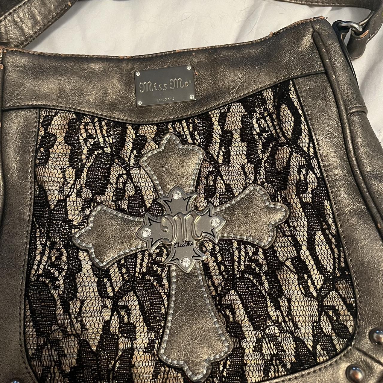 item listed by ghostg3rll