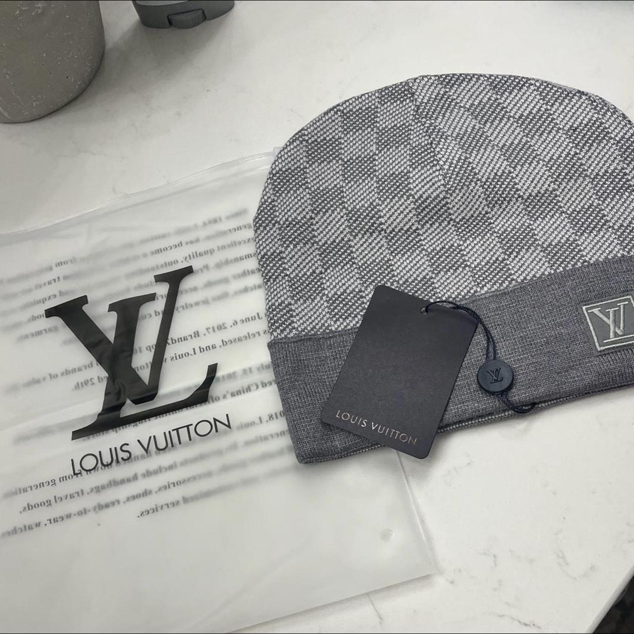 Louis Vuitton Damier cobalt reversible hat brand new - Depop