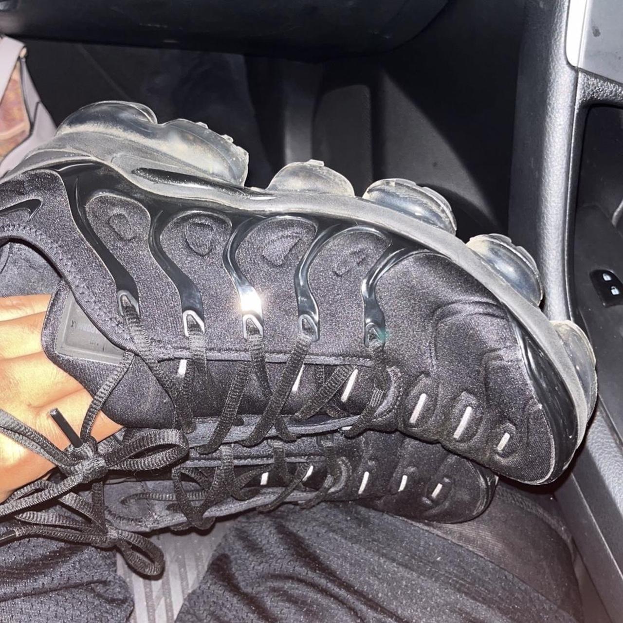 fully black vapormax