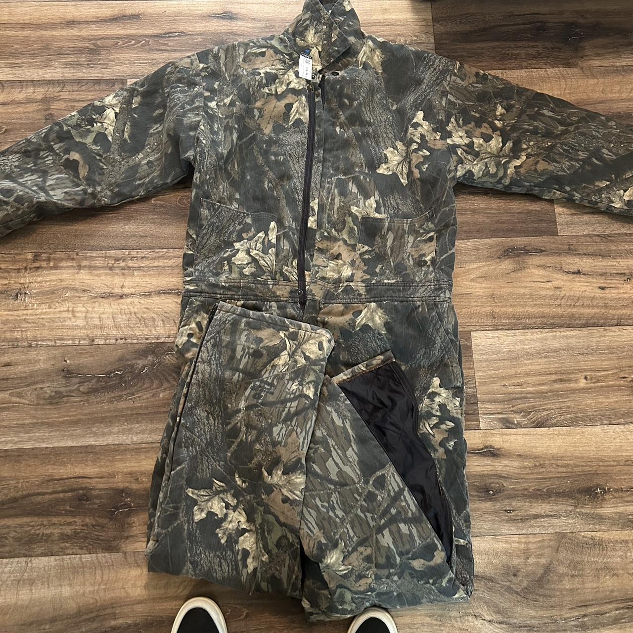 Jerzees outdoors camo suit Hole in the back of the... - Depop