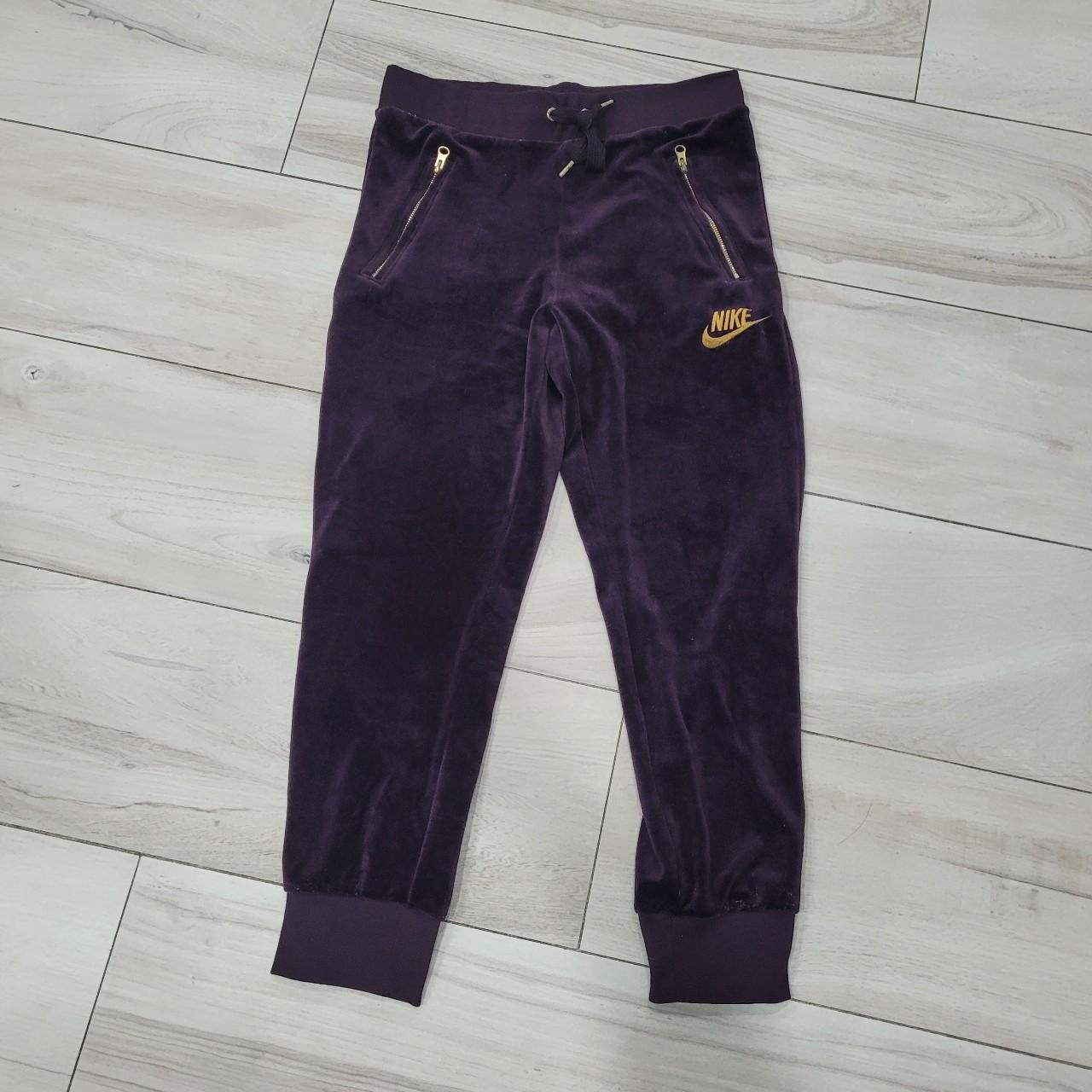 Velvet nike clearance joggers