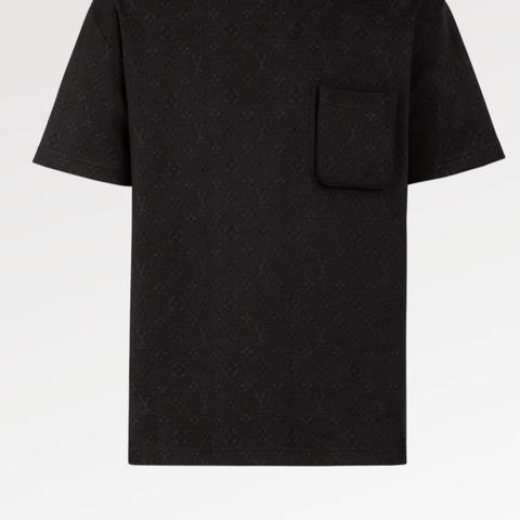 Louis Vuitton Signature 3D Pocket Monogram T-Shirt BLACK. Size XL