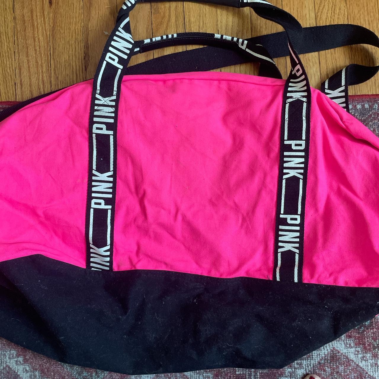 VICTORIAS SECRET PINK DUFFLE TRAVEL BAG Pretty good