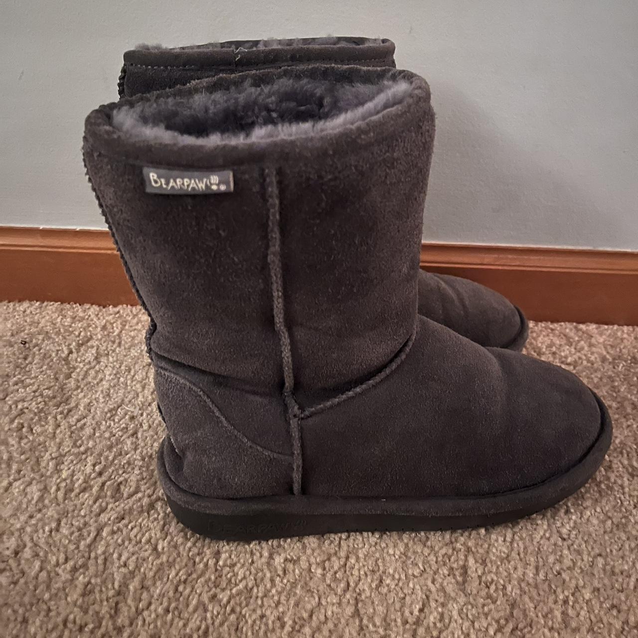 Bearpaw clearance grey boots