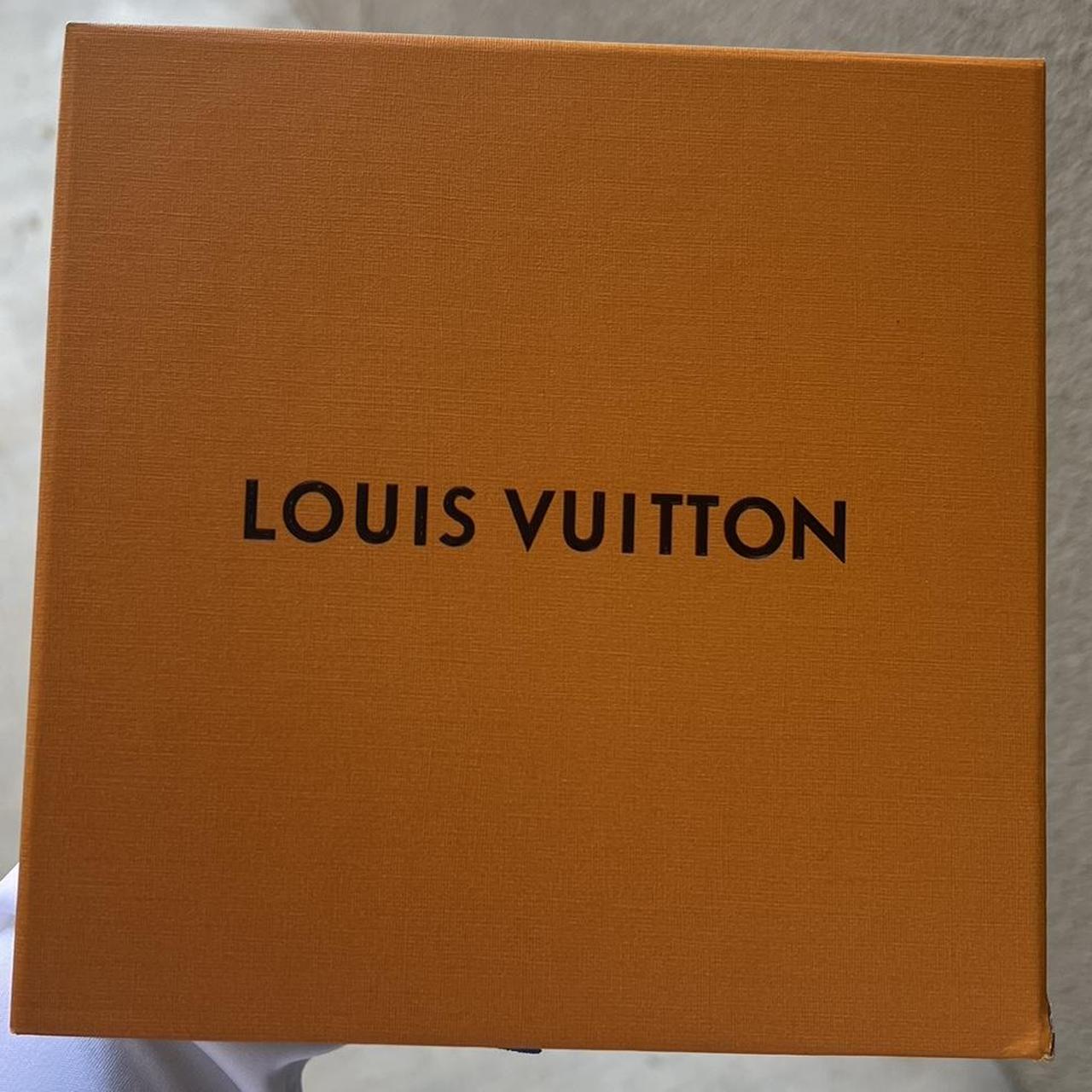 BRAND : Louis Vuitton. SIZE : Men's waist 30-34 - Depop