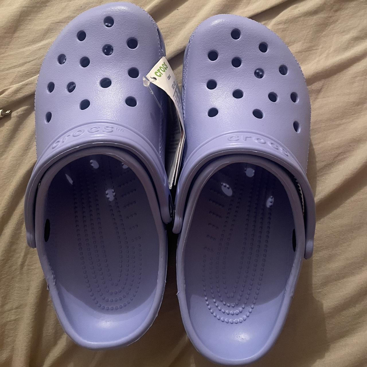 Crocs size 7 on sale womens