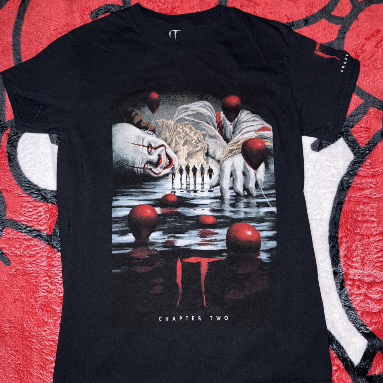 Hot Topic Men's T-shirt Black/Red S – Black and red IT Chapter - Main Image
