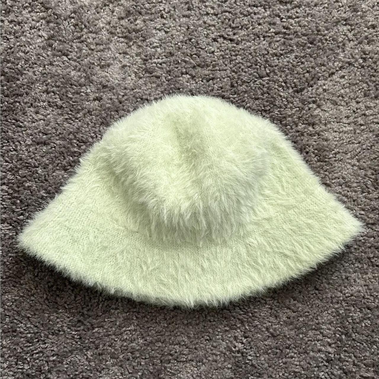 fuzzy hat urban outfitters
