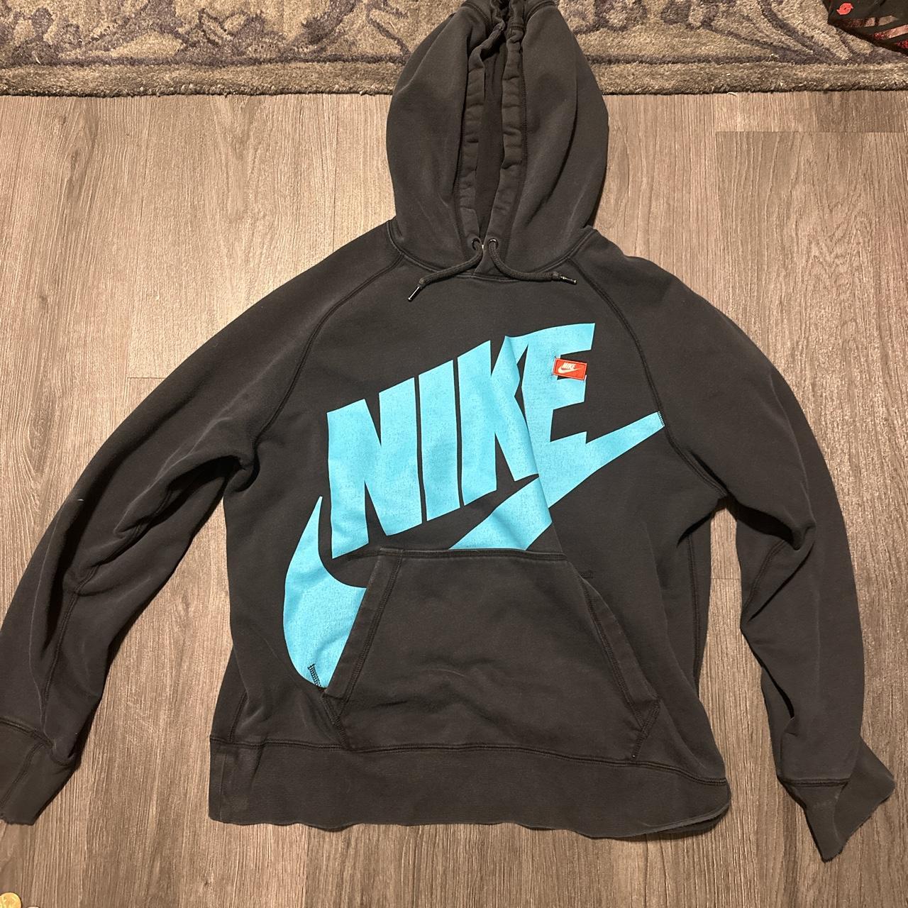 Vintage thick size large Nike hoodie, good condition... - Depop