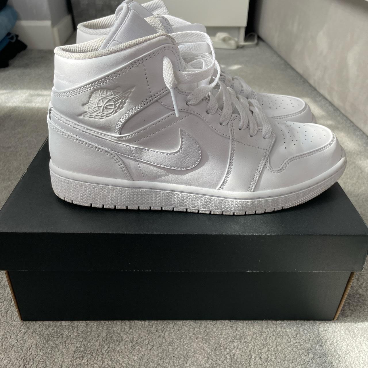 size 7 jordan 1s