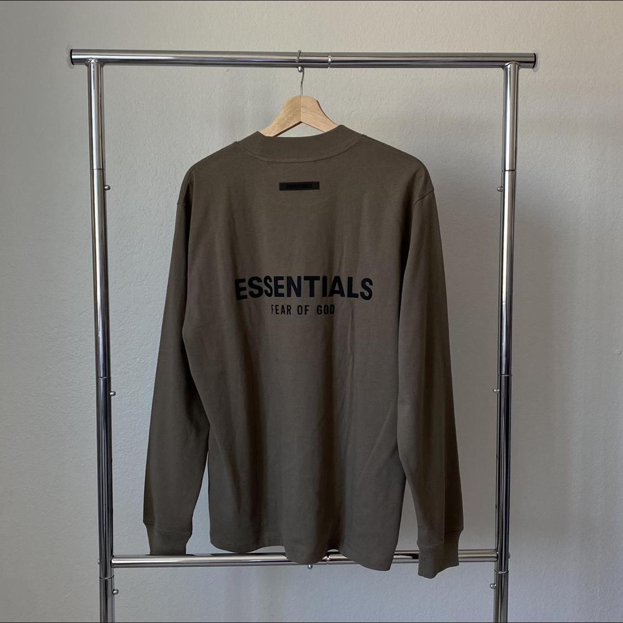 “FOG ESSENTIALS L/S TEE” ~ tagged a men’s XS, fits...