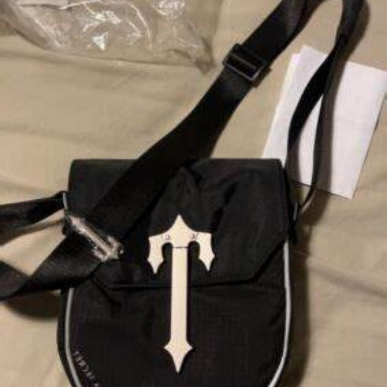 Trapstar Cobra T Bag - Black/Black - T Logo - 2... - Depop