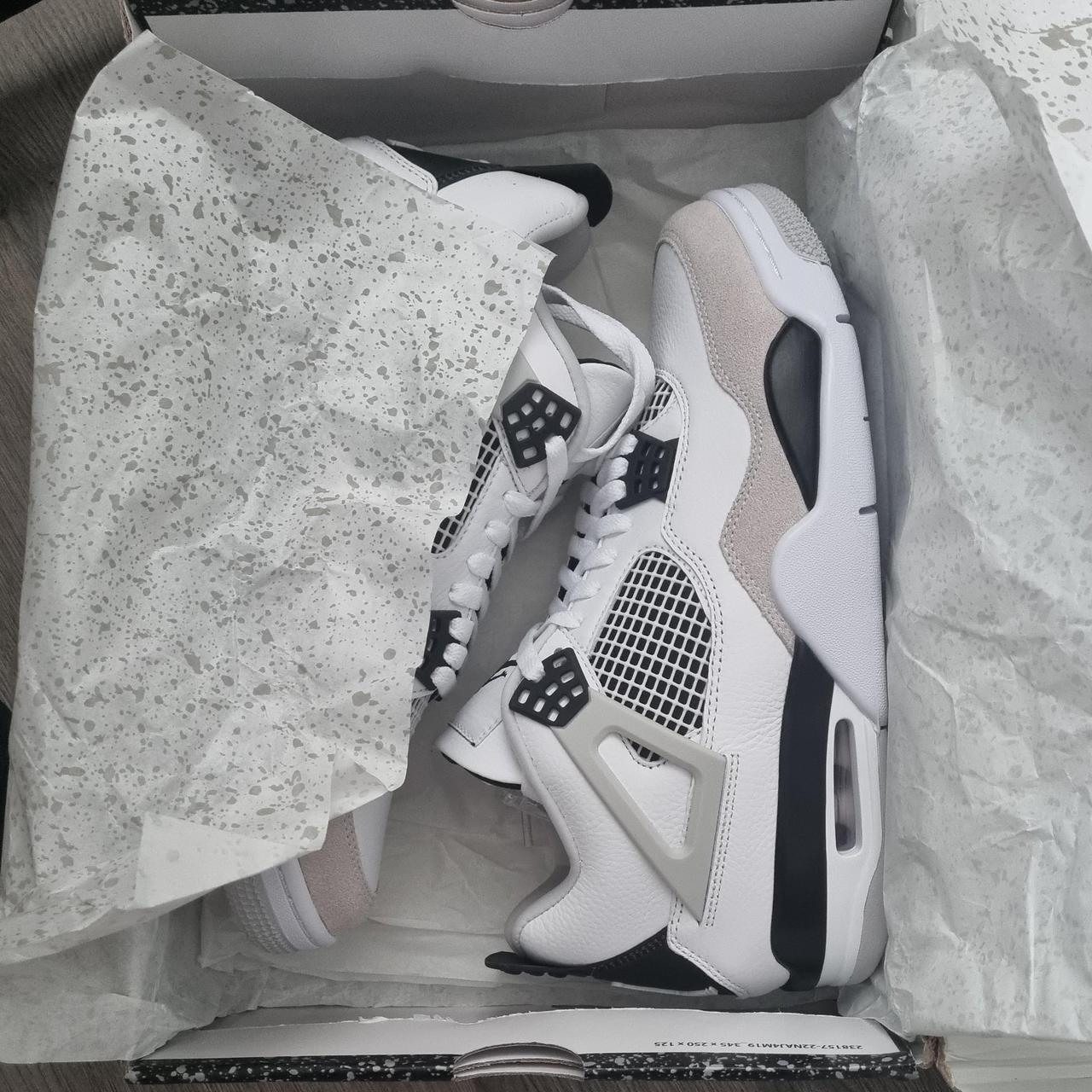 mm jordan 4