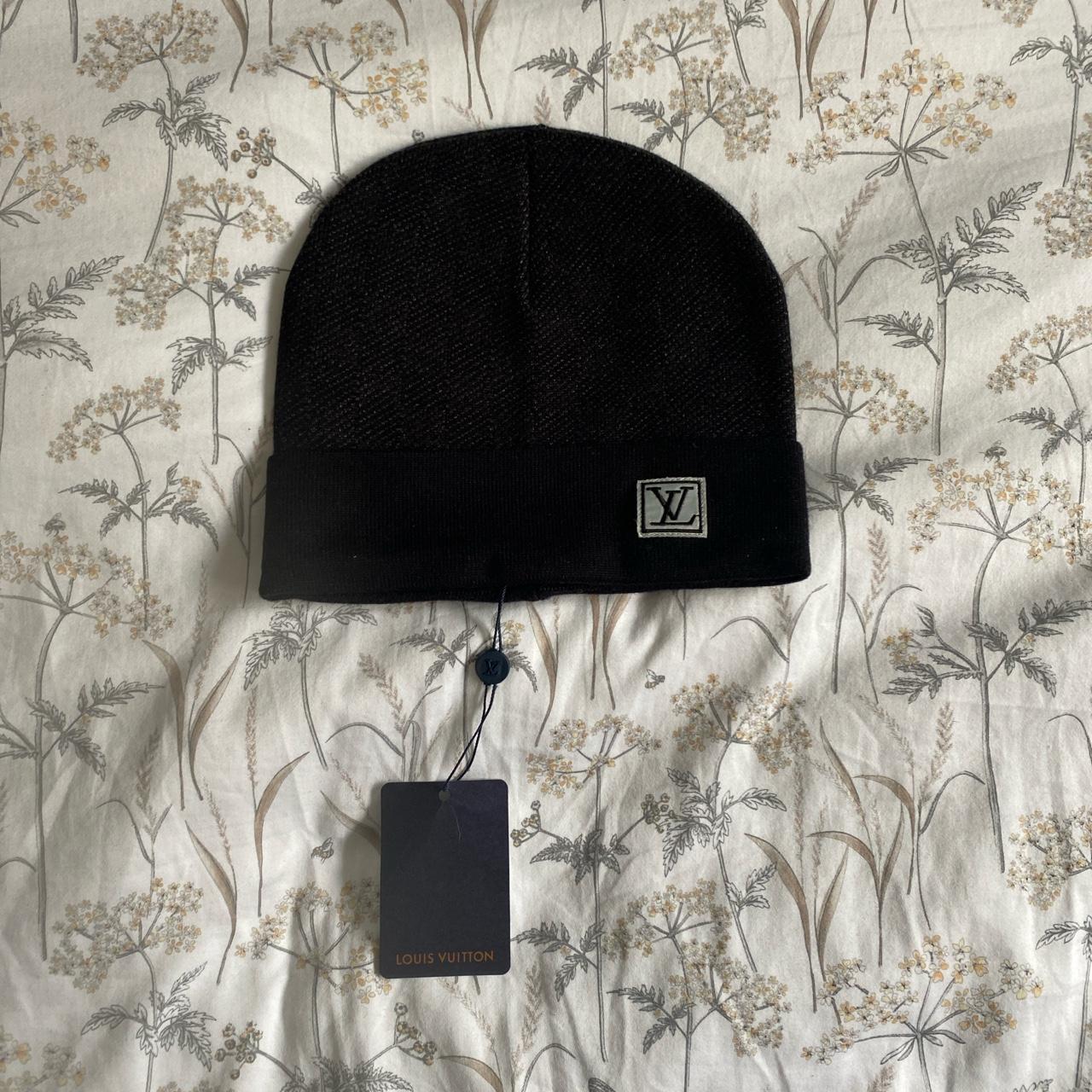 Louis Vuitton Mens Knit Hats, Grey