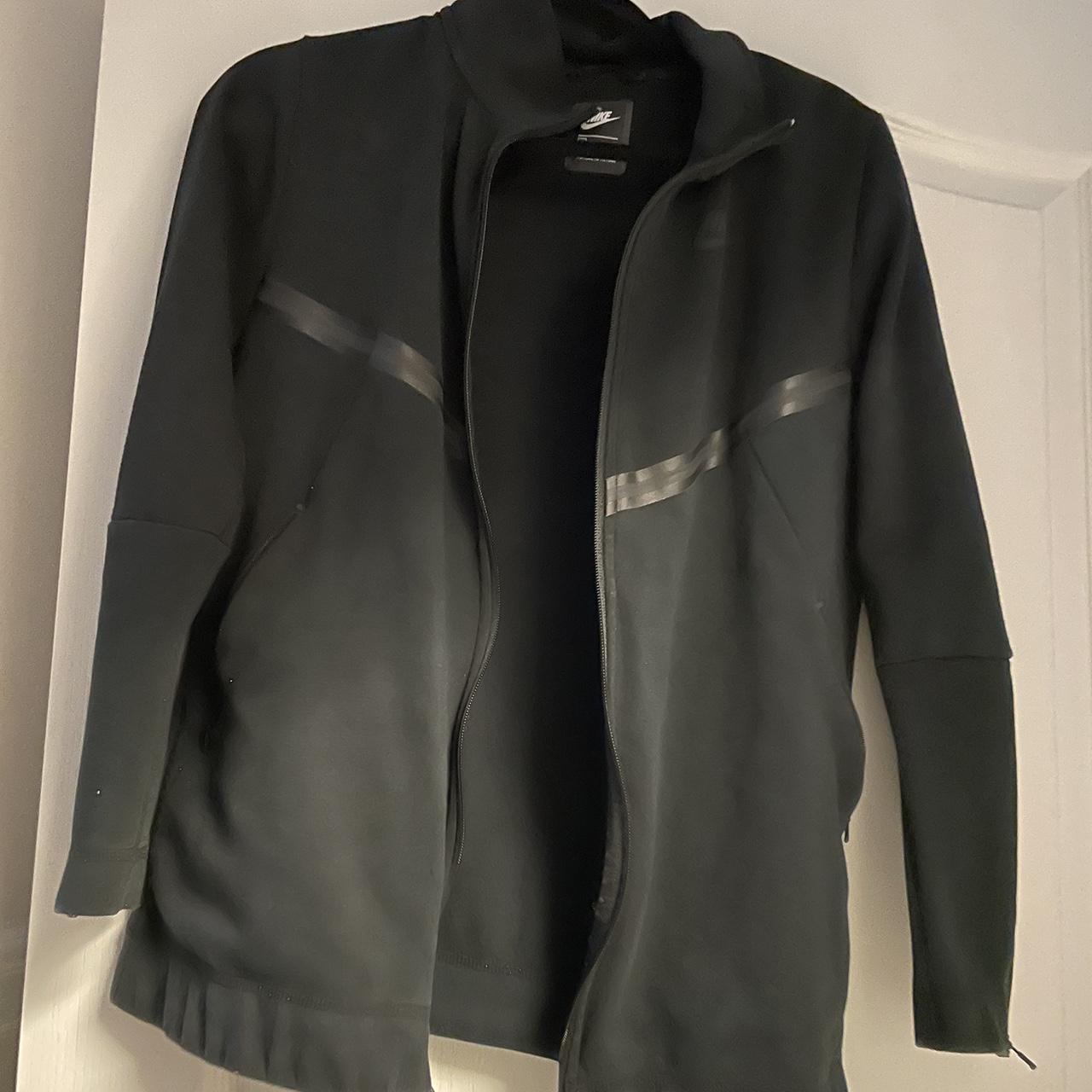 mens black nike tech