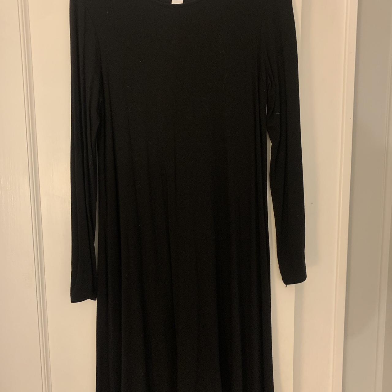 XS black long sleeve old navy dress... Depop
