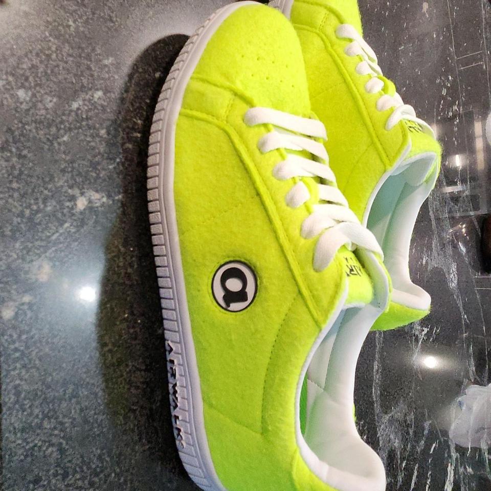 Tennis ball hot sale airwalks