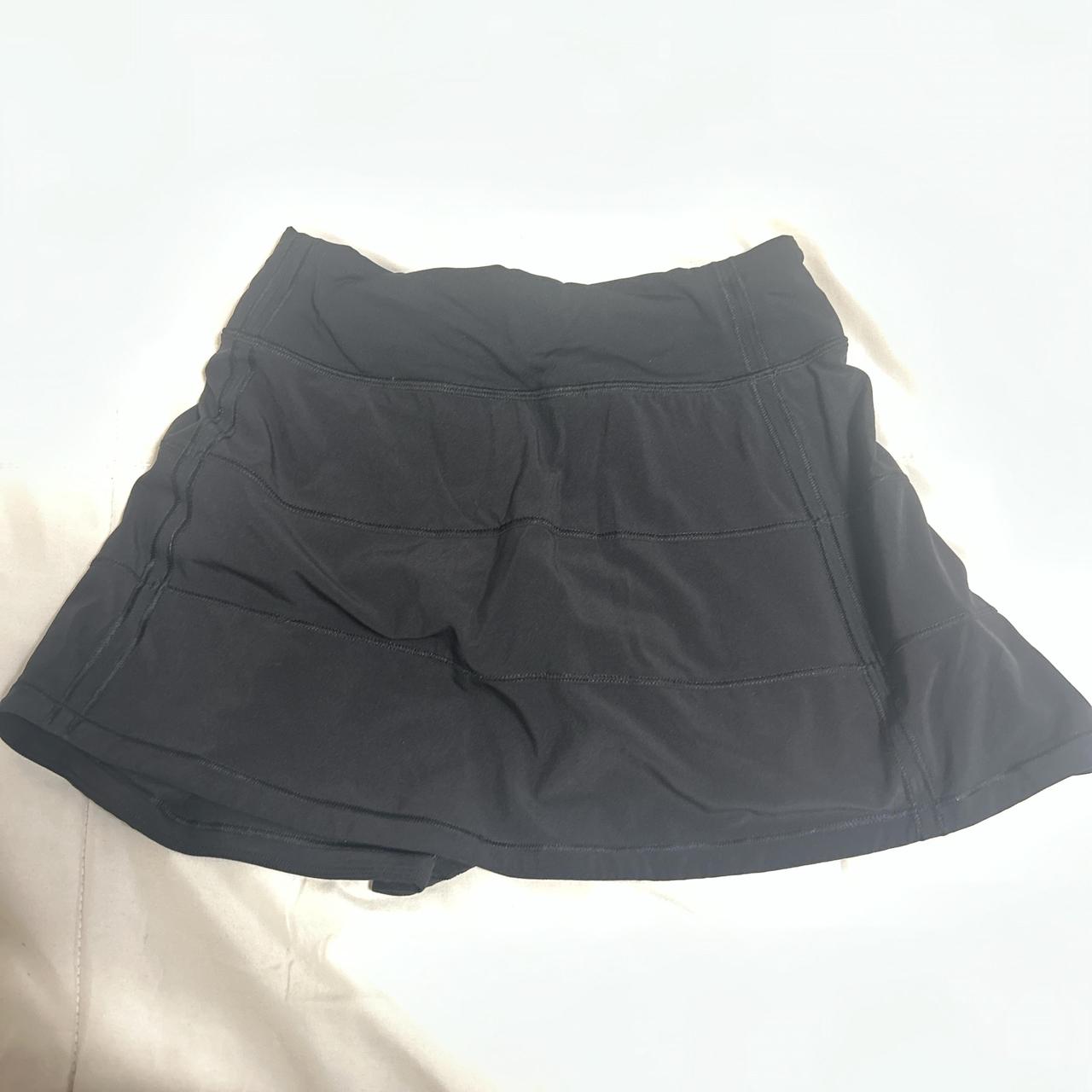 Black Lululemon Pace rival skirt Size 0 - Depop
