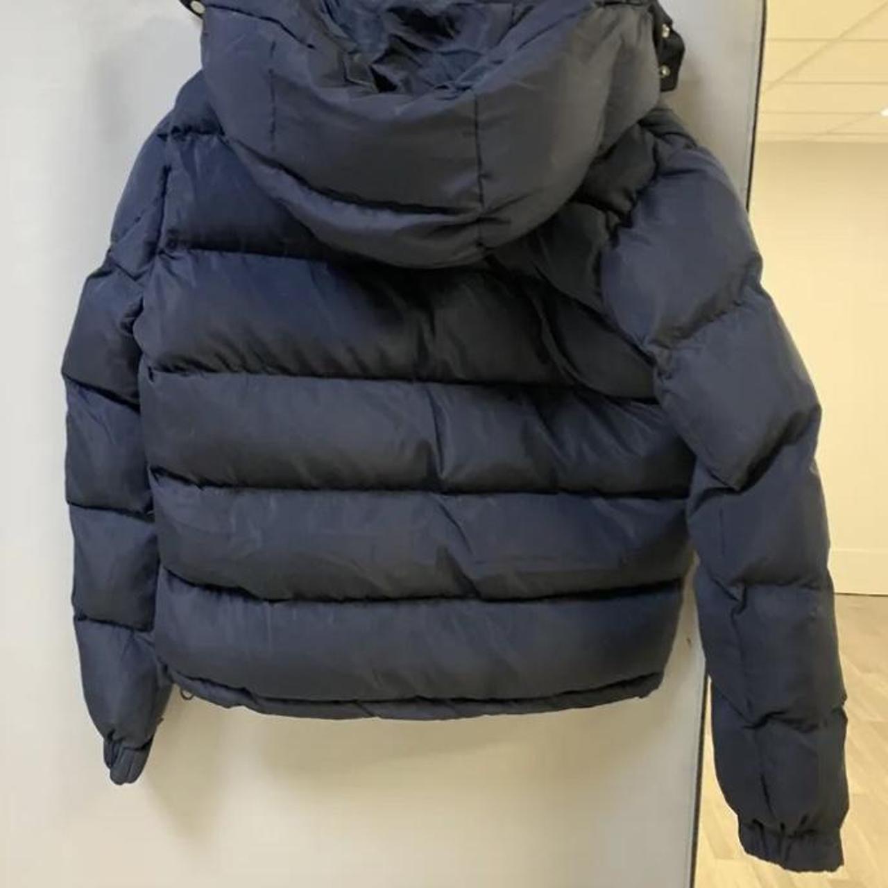 Nvlty navy large puffer... - Depop