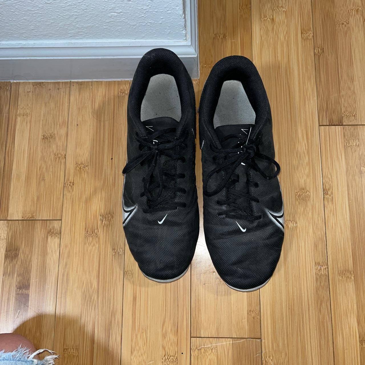 mens football cleats size 11.5