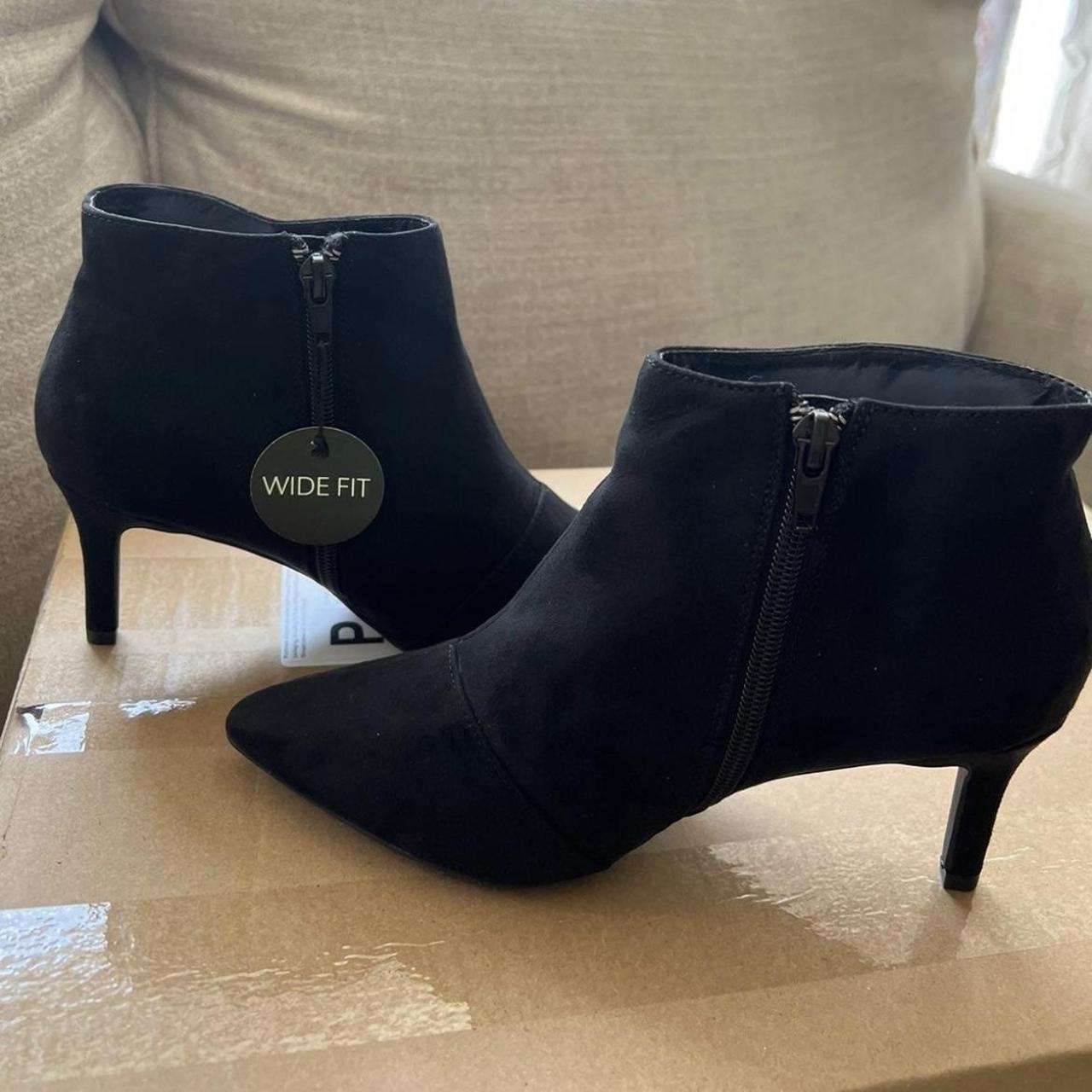 New look women black wide fit boots - Depop