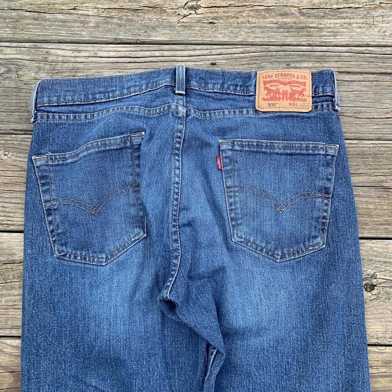 Vintage Levi 514 jeans measures to a 34W 32L ... - Depop