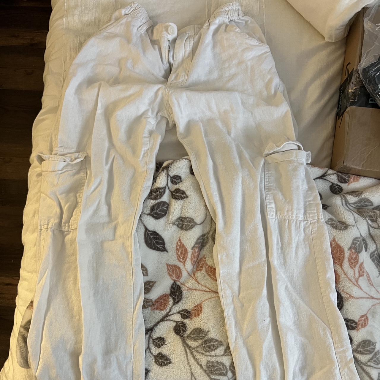 subdued linen trousers