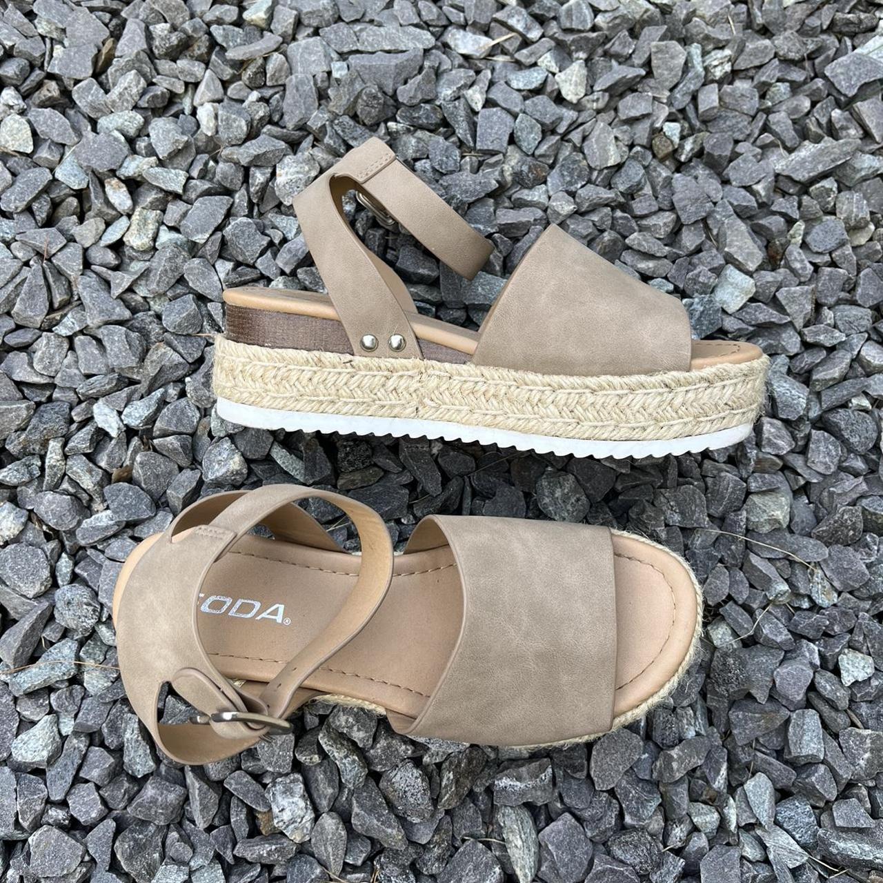 Soda topic tan womens espadrille hot sale flatform sandals