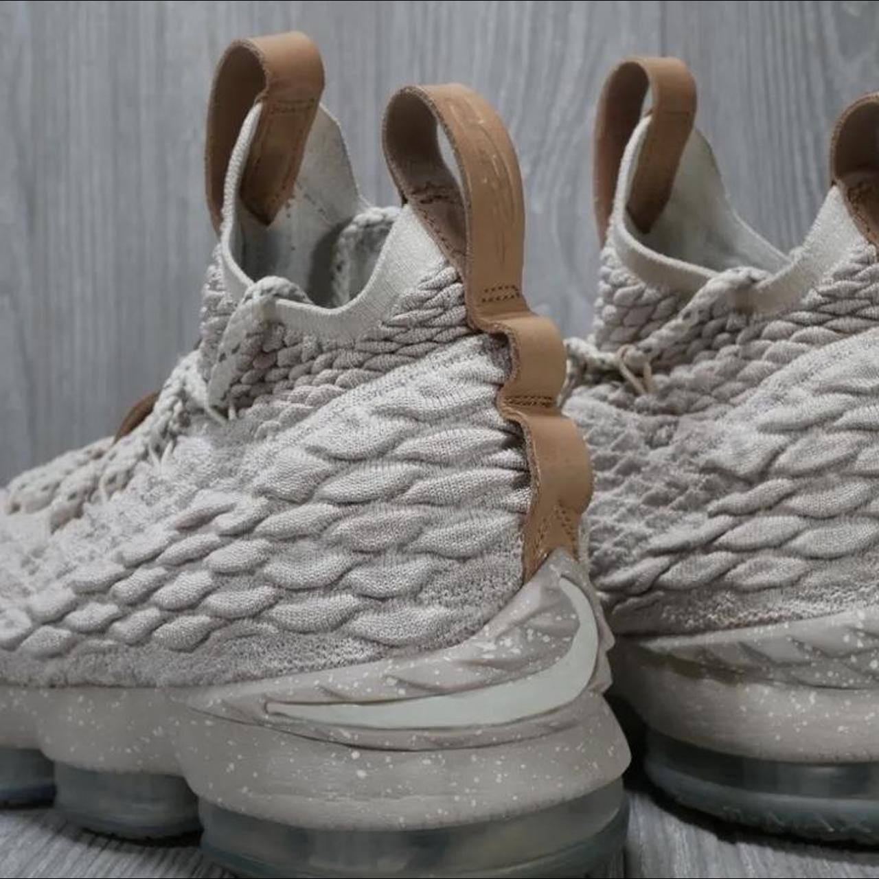 Tan hotsell lebron 15