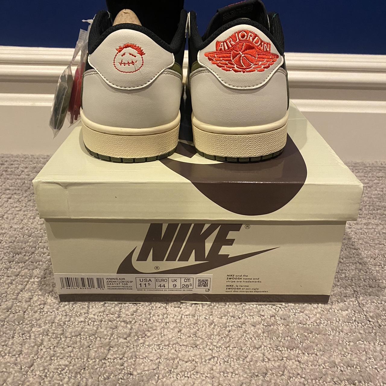 travis scott low size 11