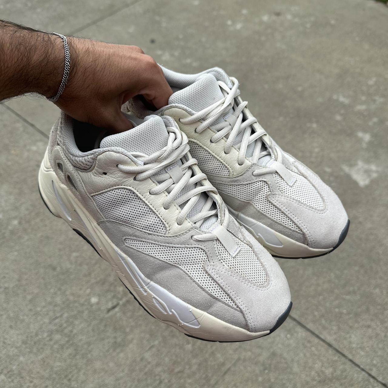 Yeezy 700 Cream On Feet Cream Yeezys On Feet 700 V2 Cream On Feet