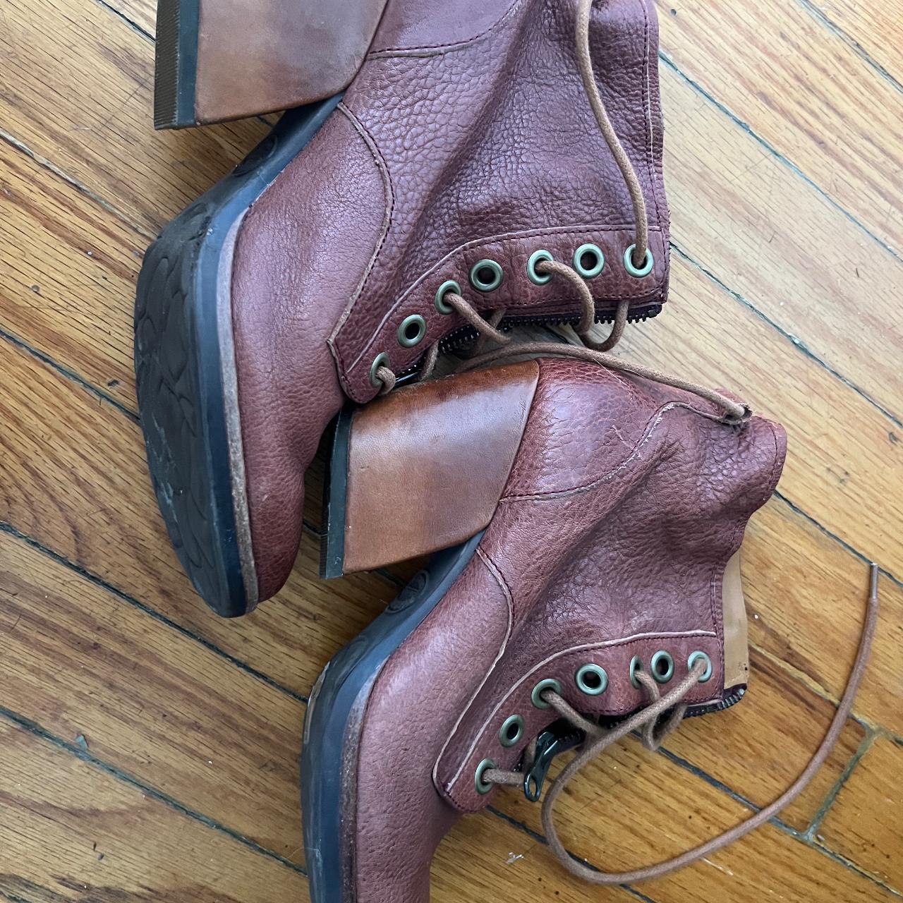 Korks Women's Tan and Burgundy Boots