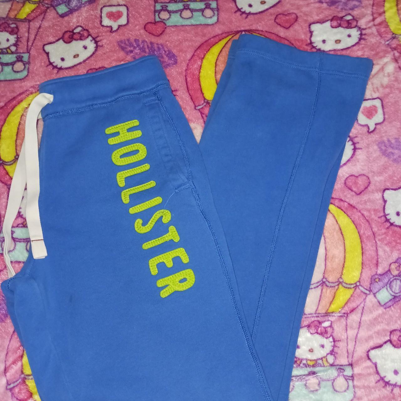 HOLLISTER NAVY BLUE SWEATPANTS }} ⚡️ they're in - Depop