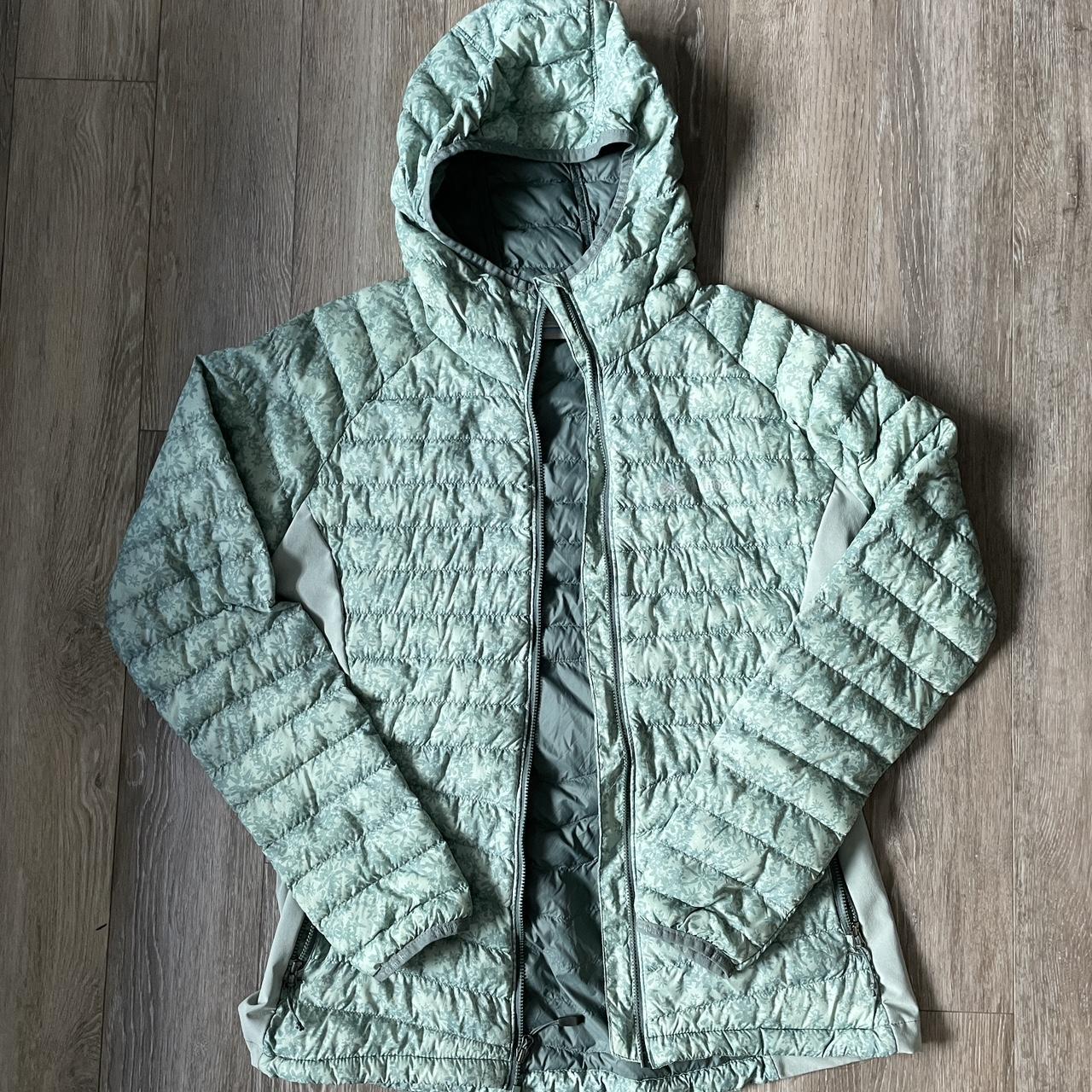 Columbia green puffer jacket. Size M. Color on the... - Depop
