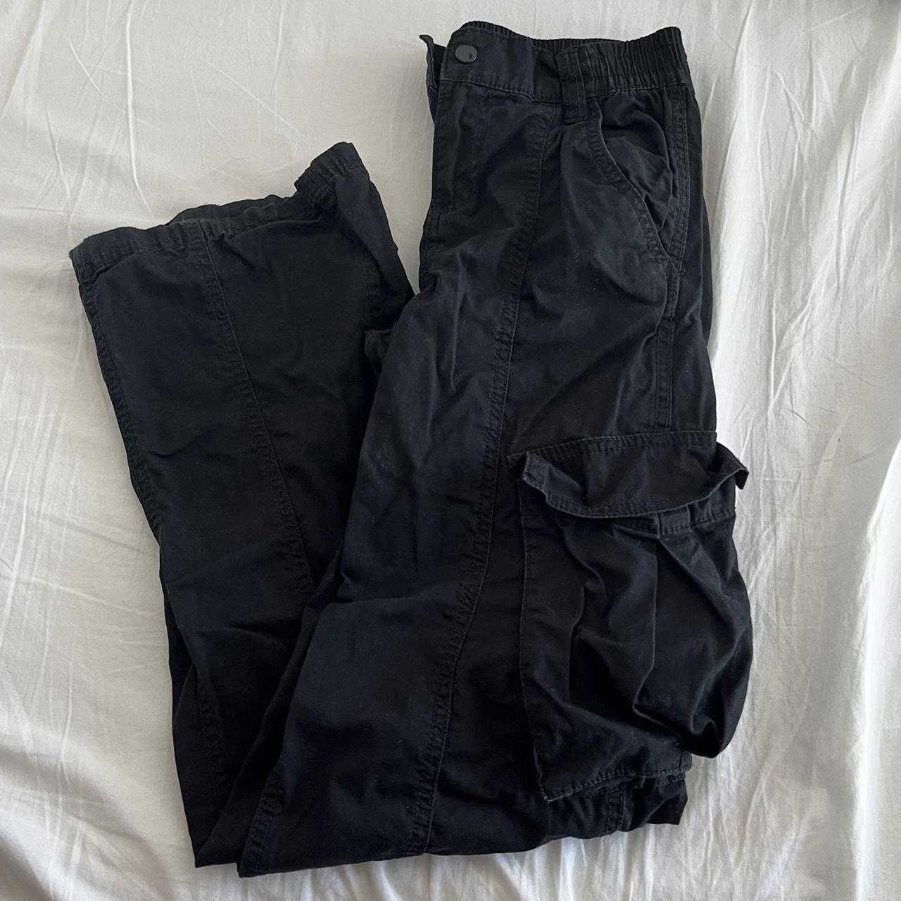 H&M Canvas Cargo Pants (black) Size 4 / EUR... Depop